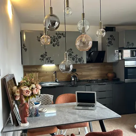 Boutique 01 Apartment